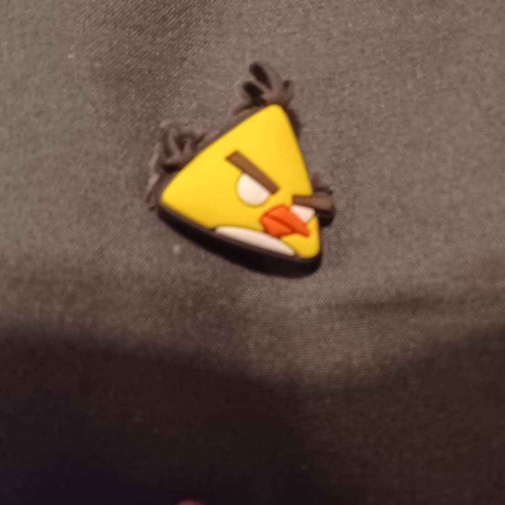 Croc yellow Angry bird jibitz shoe charm